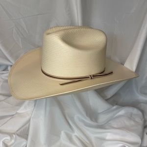 LAMMLE’S Straw Hat